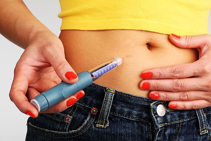 Insulin injections are an effective but dangerous method of rapid weight loss